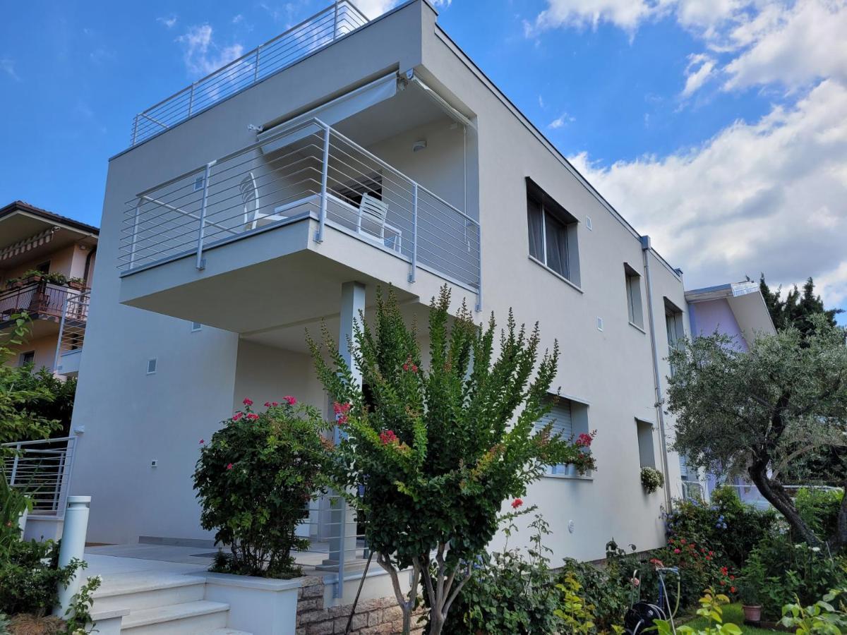 Garda view - Nuovo appartamento con solarium vista lago Esterno foto