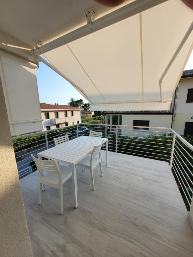 Garda view - Nuovo appartamento con solarium vista lago Esterno foto